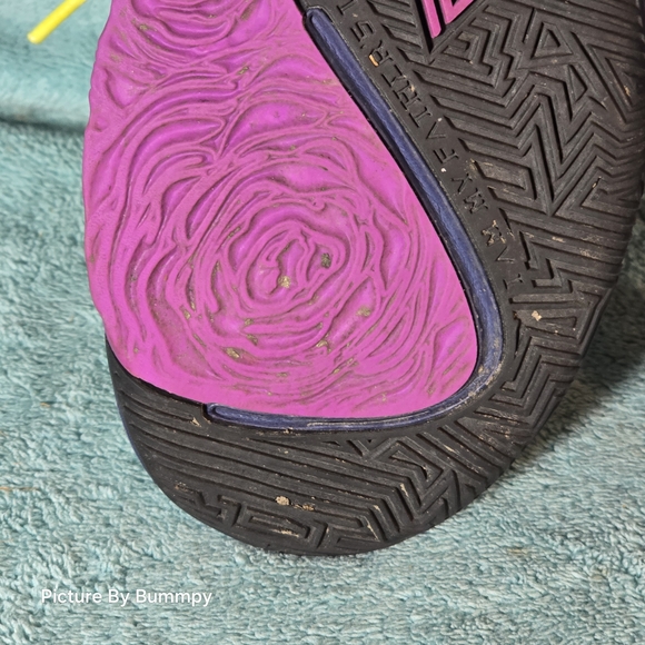 Nike Zoom Freak 1 "What The" basketball shoes. Youth Size 5.5 - Picture 10 of 14